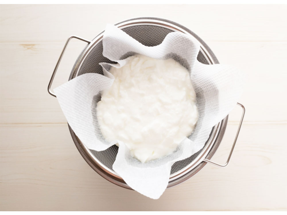 グリークヨーグルト　水切りヨーグルト　ギリシャヨーグルト　作り方